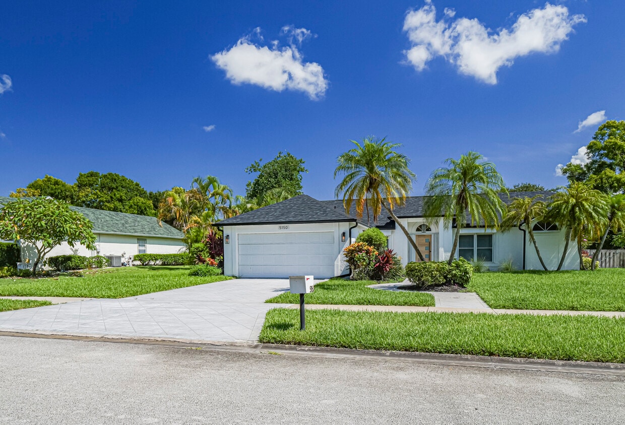 Photo - 5150 9th St (Vero Beach, FL)