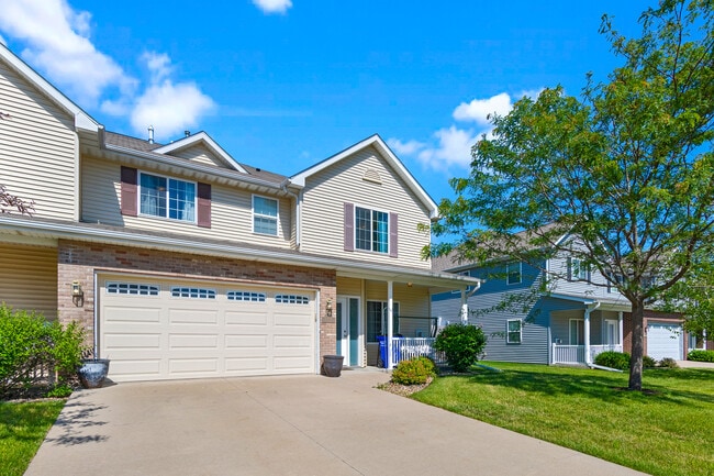 Building Photo - 1593 Burr Dr