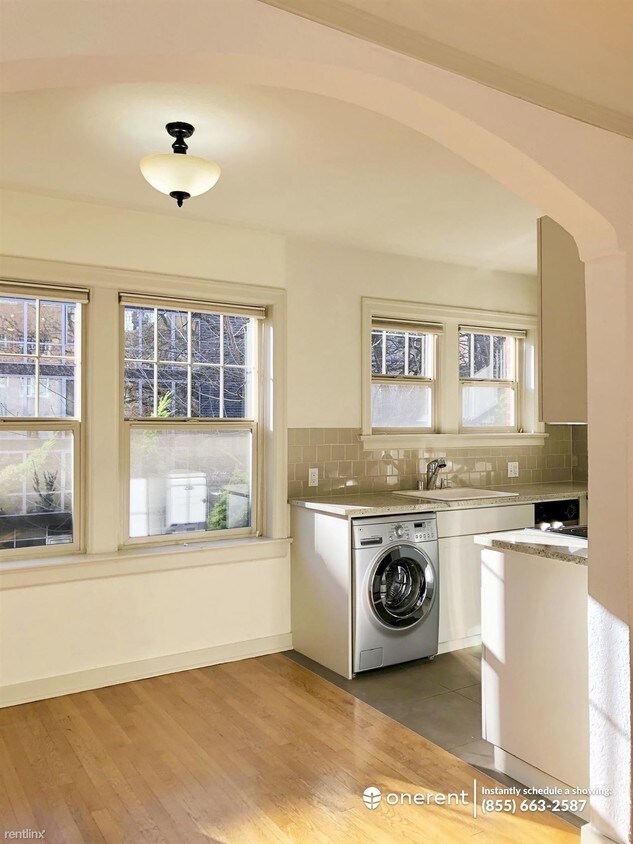 Foto principal - 124 Warren Ave N