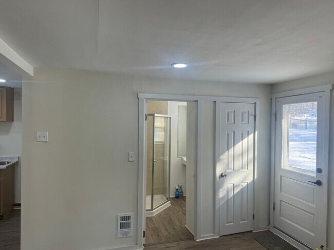 Foto del edificio - 752 Norwood Rd