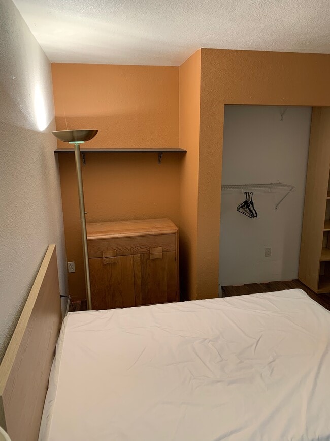 Ground Floor Bedroom - 1635 Derby St