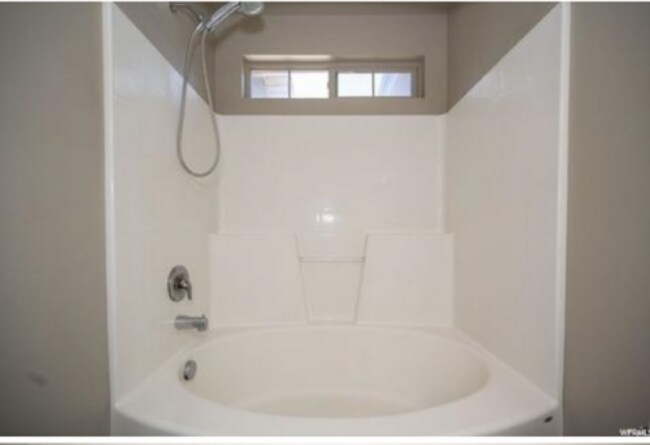 Foto del edificio - 14468 S Edgemere Dr
