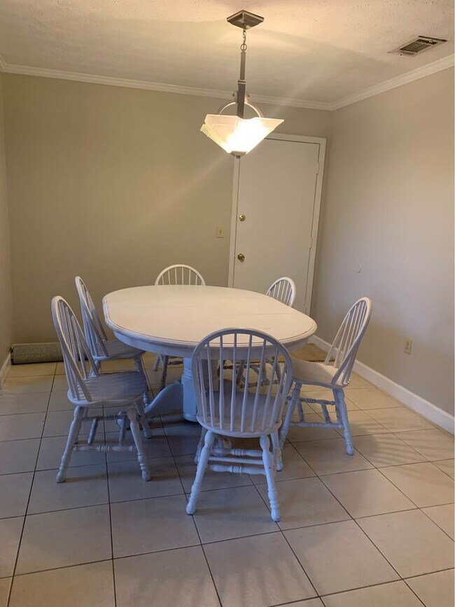 Foto del edificio - 5201 ATLANTIC Blvd