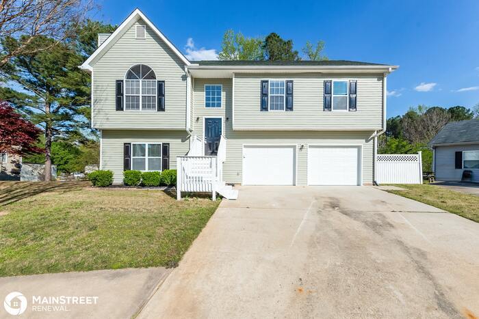 Primary Photo - 100 Bay Court Dr, Stockbridge, GA 30281