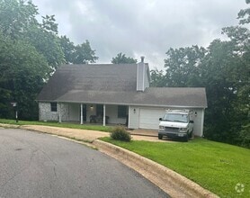 Building Photo - 118 Auburn Dr