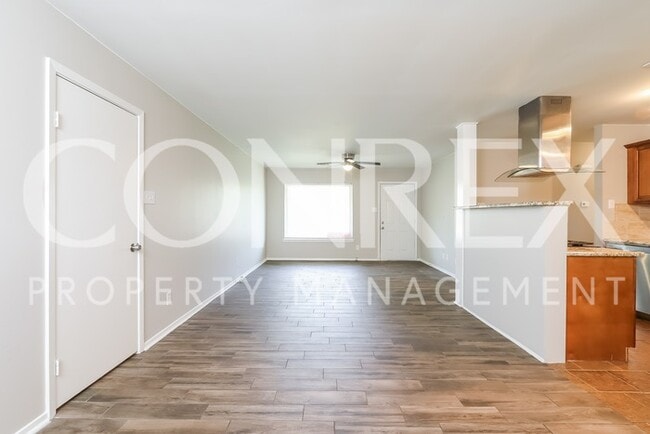 Building Photo - Newly Renovated 3 Bedroom in Sherwood!