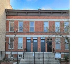 Building Photo - 1961 N Wilmot Ave
