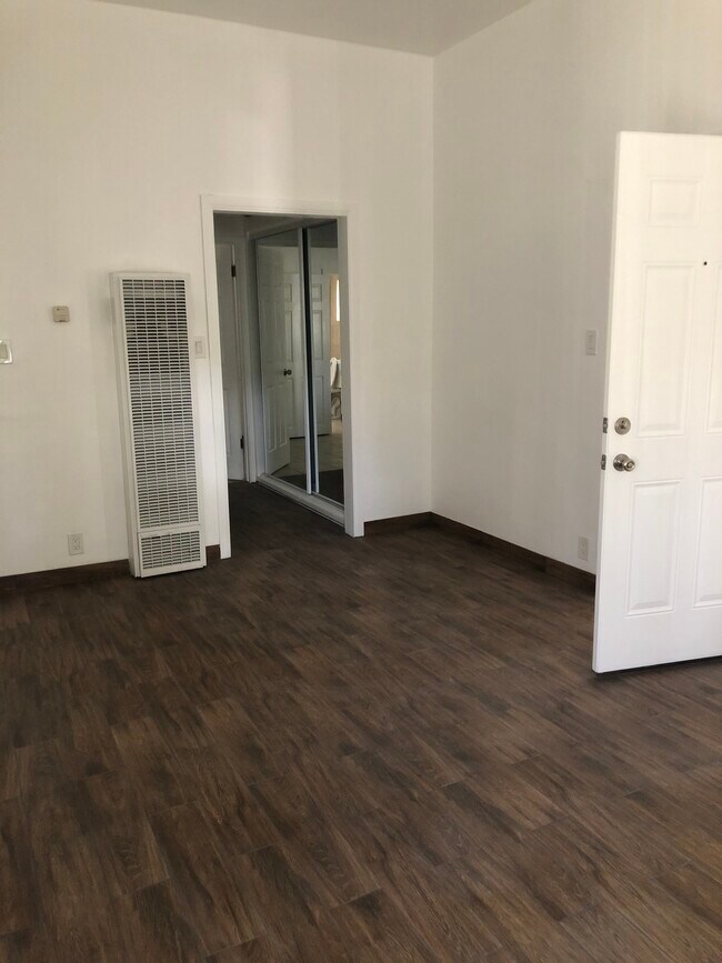 Foto del edificio - 1302 N Detroit St