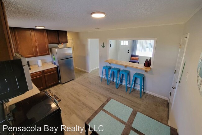 Building Photo - 3 br, 1 bath House - 19 Coleman Rd
