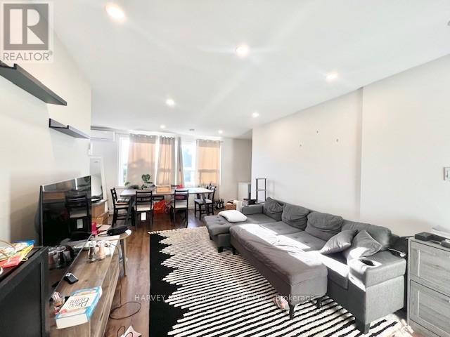 Building Photo - 266 Marlee Ave