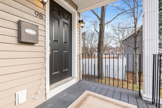 Foto del edificio - 98 Poplar St