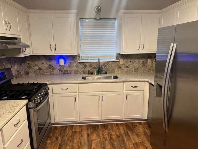 Foto del edificio - Charming 3BR House in Douglasville