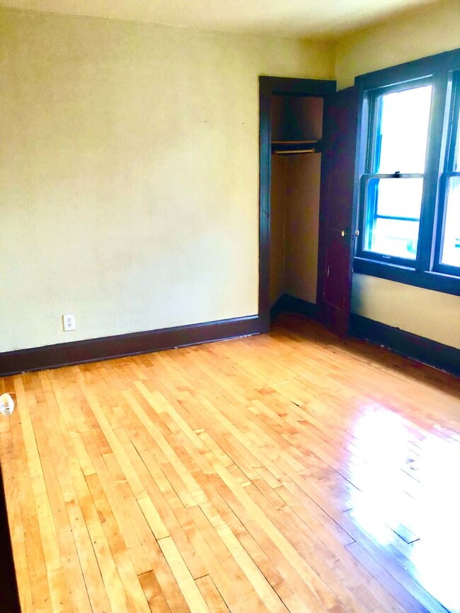 Building Photo - 2624-26 N 37th Street