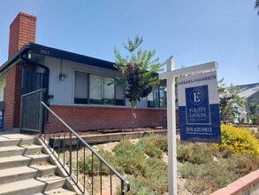 Building Photo - 1051 Springfield St