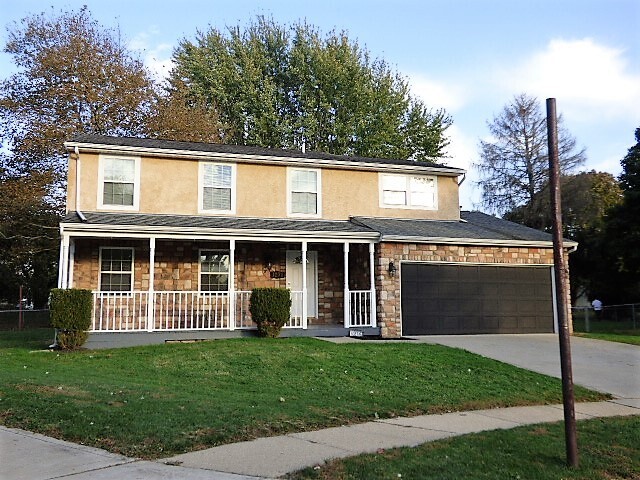 Primary Photo - Laurel Green 4 BR Home
