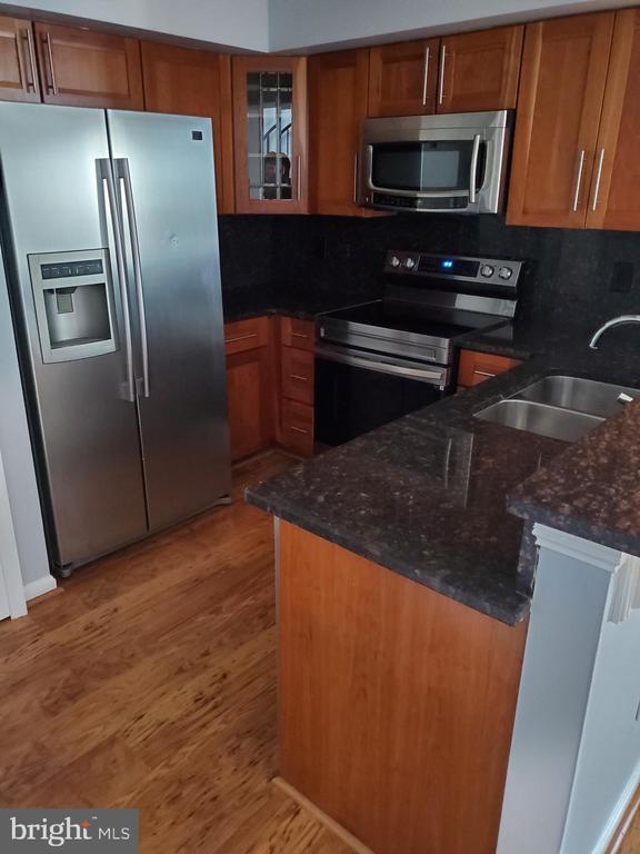 Foto del edificio - 2508 Airy Hill Cir