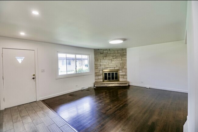 Foto del edificio - 520 Glendale Rd