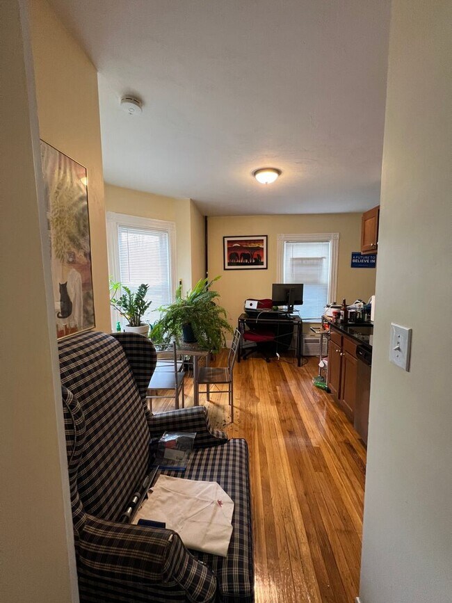 Building Photo - EXTREMELY HUGE STUDIO IN SOMERVILLE