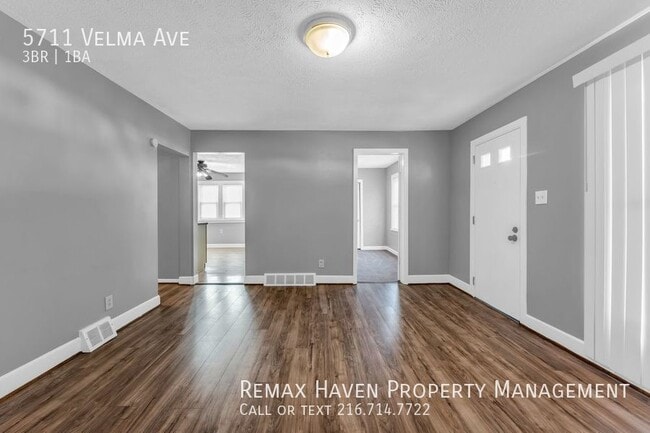 Building Photo - 5711 Velma Ave, Parma - 3 Bed 1 Bath Home!