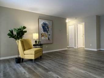 Photo du bâtiment - Pinecrest Apartments