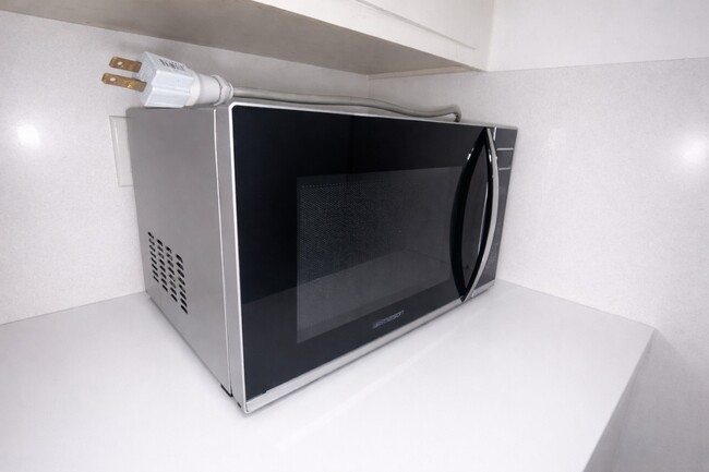 Building Photo - 425 Hawthorne St