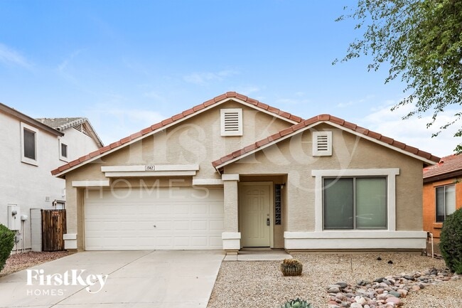 Building Photo - 1742 E Leslie Ave