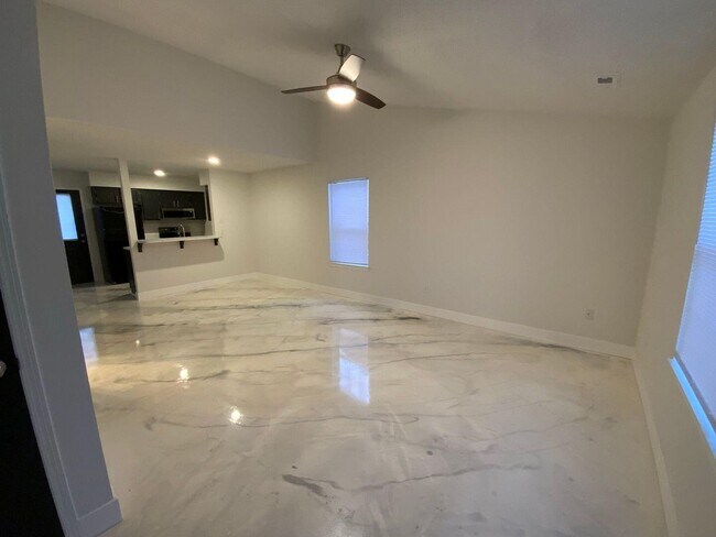 Foto del edificio - 3572 Prescott Dr