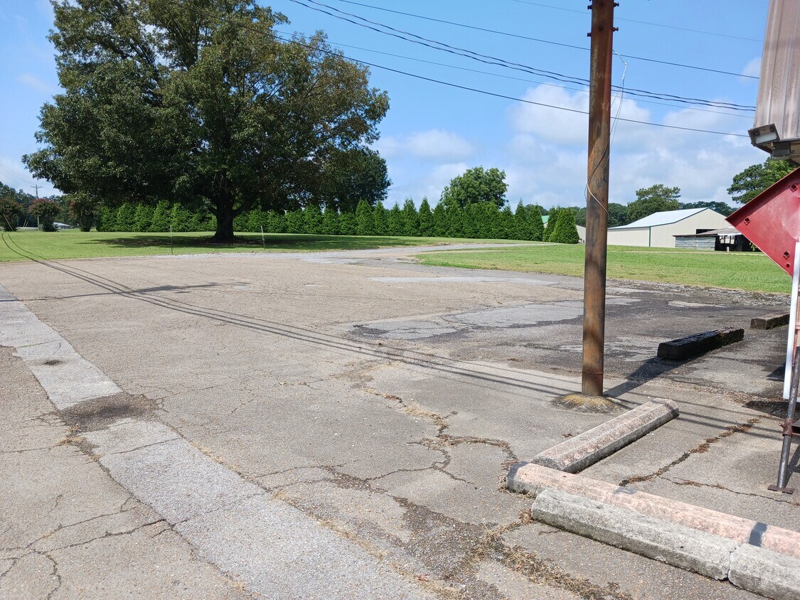 Building Photo - 8679 AL-168
