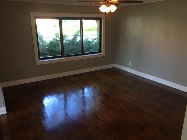 Comedor - 3307 South 12th Street