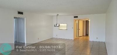 Building Photo - 3010 N Course Dr