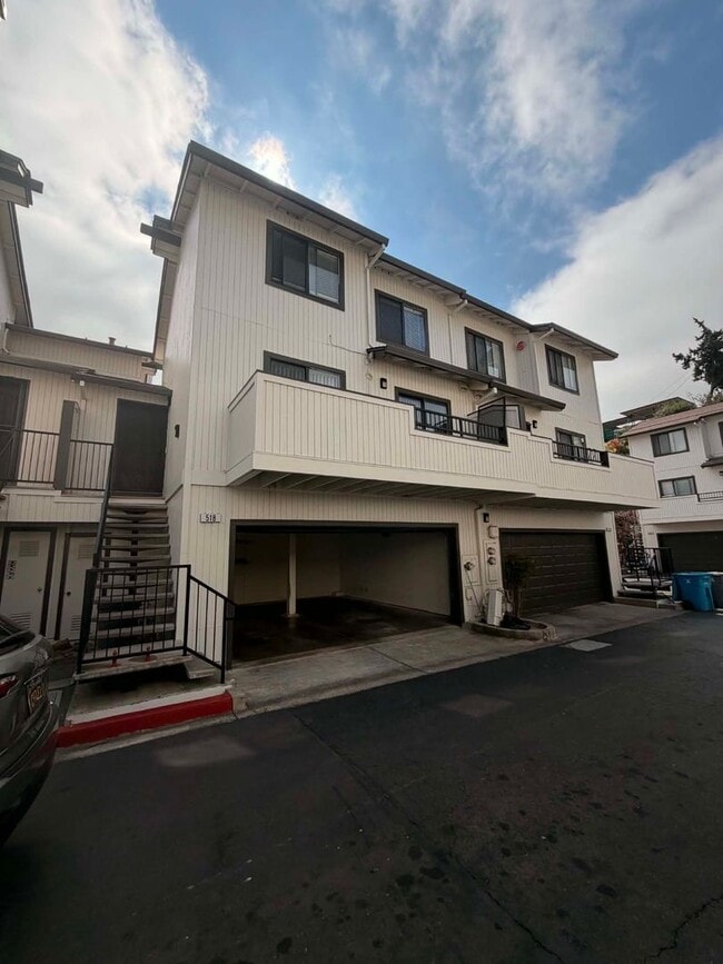 Building Photo - 1 Frisbie St