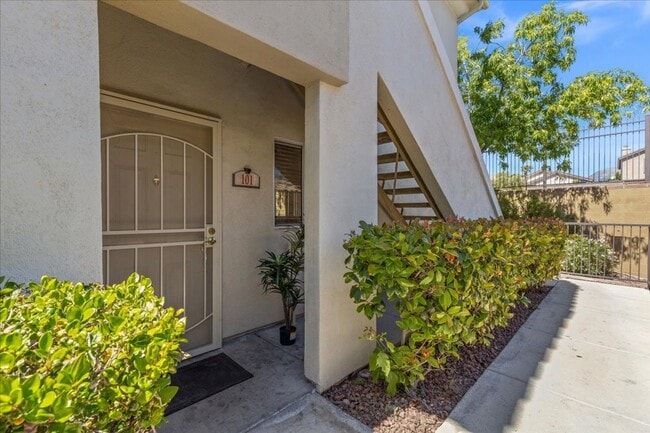 Building Photo - 1521 Ruby Cliffs Ln