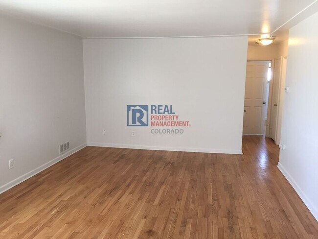 Foto del edificio - 3696 Glencoe St