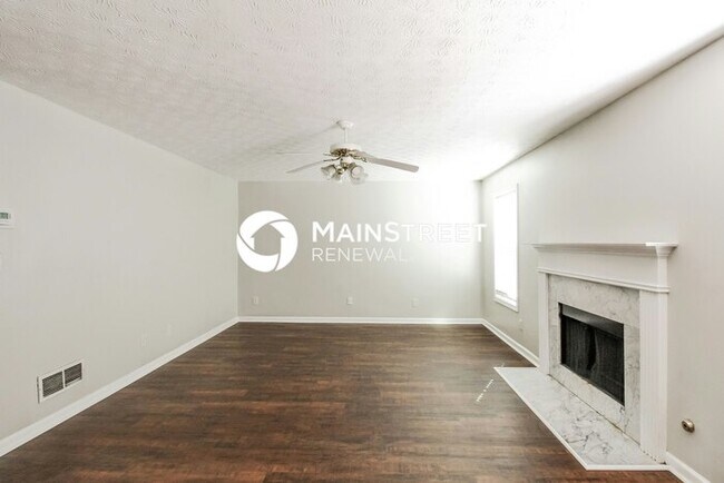 Building Photo - 4 Bedroom Pet-Friendly Home in Lithonia, GA with Main Street Renewal