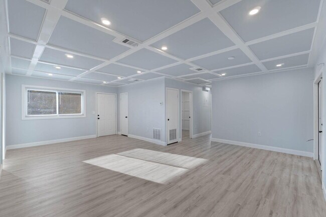 Building Photo - 19 Eglin St