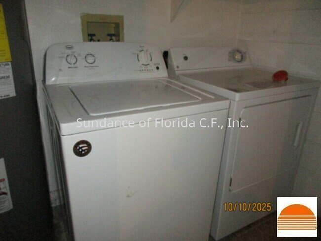 Building Photo - 1443 Coldwater Ct