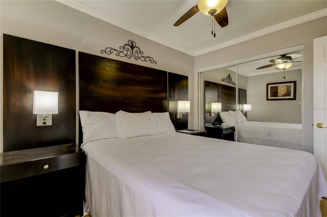 Building Photo - 2506 N Rocky Point Dr