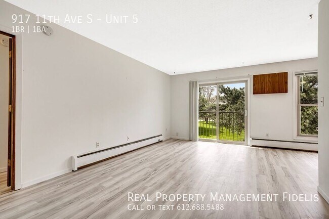 Foto del edificio - 917 11th Ave S