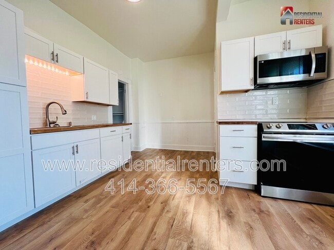 Building Photo - 1116 N 13th St