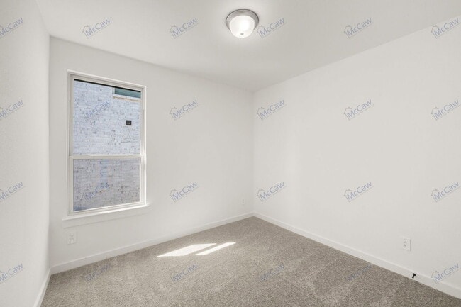 Building Photo - 225 Whitetail Dr
