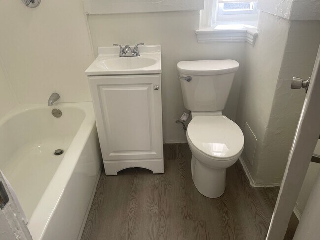 Building Photo - NO FEE Brand New Beautiful Split 2 bed with Stainless Kitchen, New Floors Sunny NICE ONE!  NO FEE