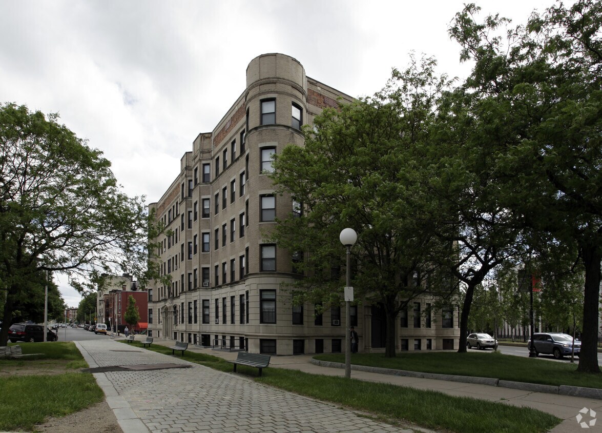 Foto del edificio - 409 Huntington Ave