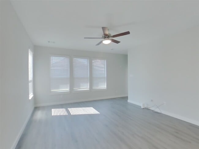 Building Photo - 2422 Cohorn Trl