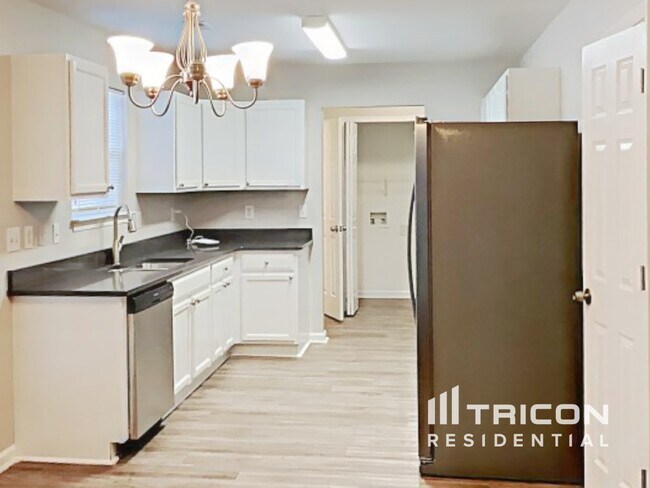 Foto del edificio - 3673 Watkins Ridge Ct