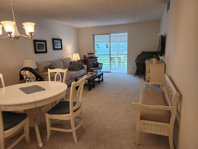 Building Photo - 330 NE 26th Ave