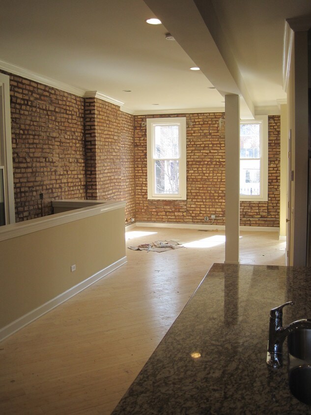 Foto principal - 2450 W Taylor St