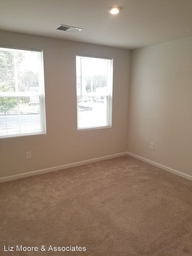 Building Photo - 3 br, 2 bath House - 227 Mildred Drive