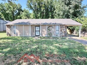 Building Photo - 3899 Kerwin Dr