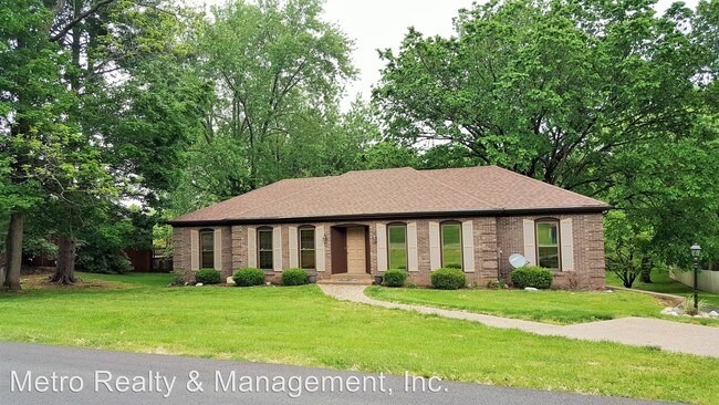Building Photo - 3405 River Bluff Rd