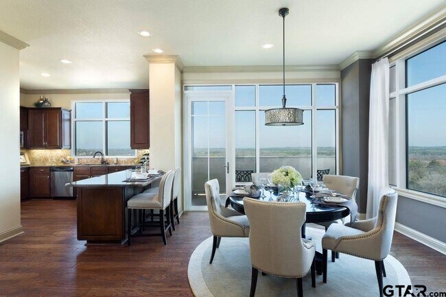 Foto del edificio - 2801 Wexford Dr